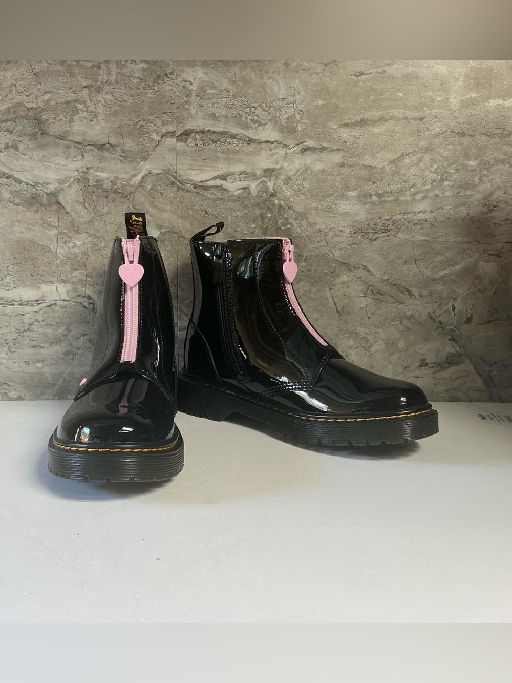 Dr. Martens JUNIOR HEART NAPPA PATENT LEATHER PULL-ON BOOTS - Picture 11 of 12